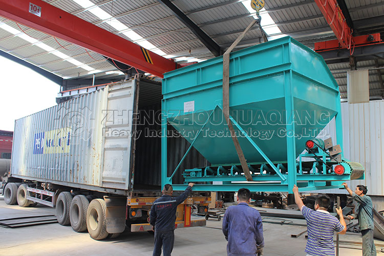Thailand Containers Loading In Our Factory 