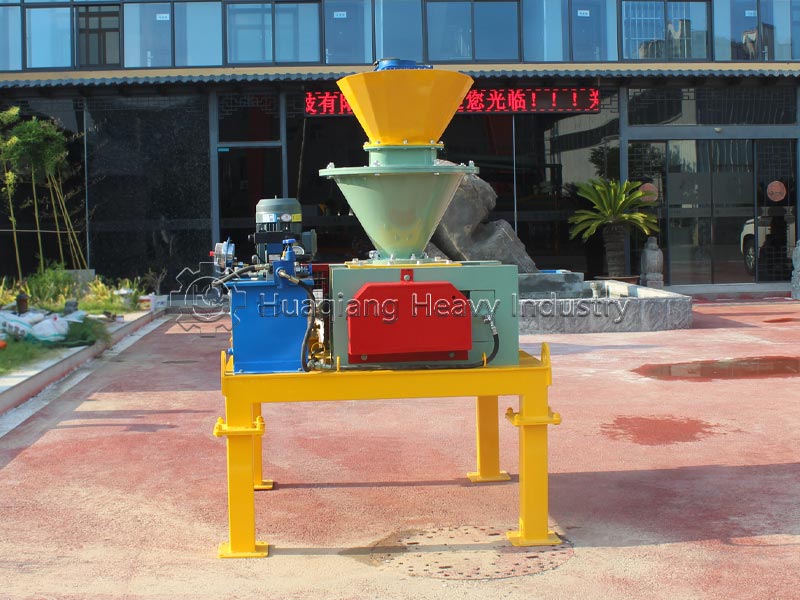 Hydraulic Type Roller Press Granulator